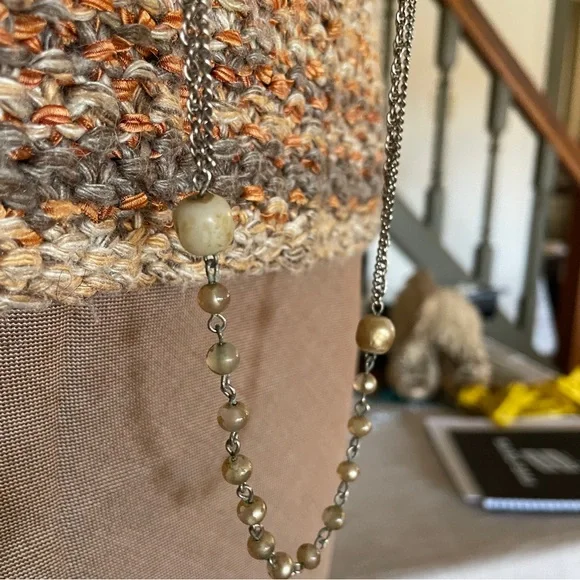 𝟔𝟎” 𝟏𝟗𝟓𝟎𝐬 𝐒𝐢𝐥𝐯𝐞𝐫 𝐏𝐞𝐚𝐫𝐥 𝐋𝐚𝐫𝐢𝐚𝐭 – 𝐓𝐡𝐞 𝐎𝐧𝐞 𝐓𝐡𝐚𝐭 𝐆𝐨𝐭 𝐀𝐰𝐚𝐲 ✨ - Picture 5 of 17